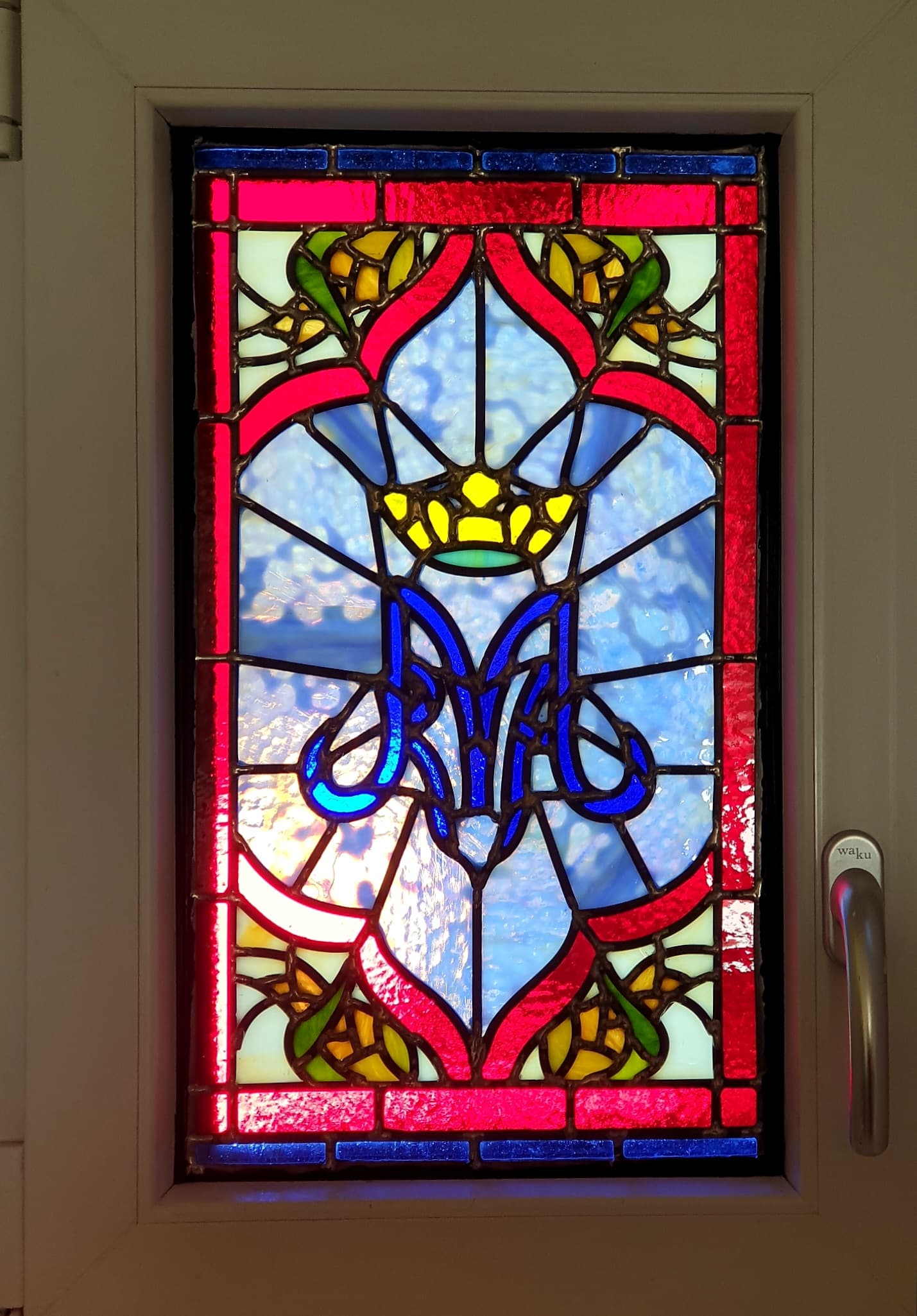 Witraż na klatkę schodową "Regina Angelorum"